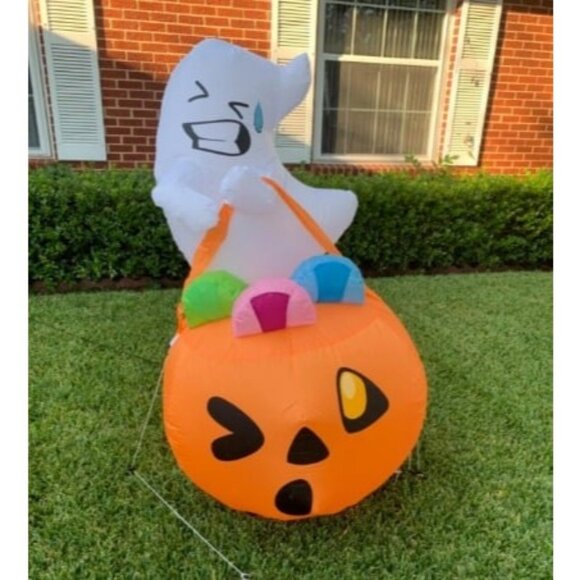 Amazon.com: Joiedomi 5 FT Tall Halloween Inflatable Ghost  5 FT Tall Halloween Inflatable Cute Ghost Inflatable Lift Pumpkin Candy